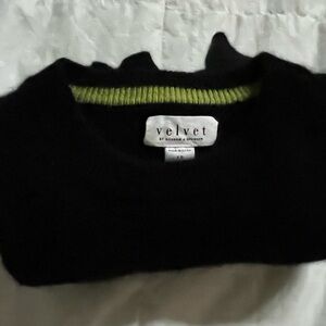 Velvet by Graham and Spencer 100% cashmere sweater women’s size XS